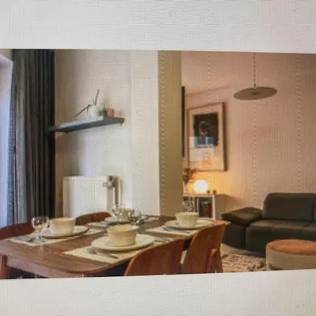 Knus Aan De Zeedijk