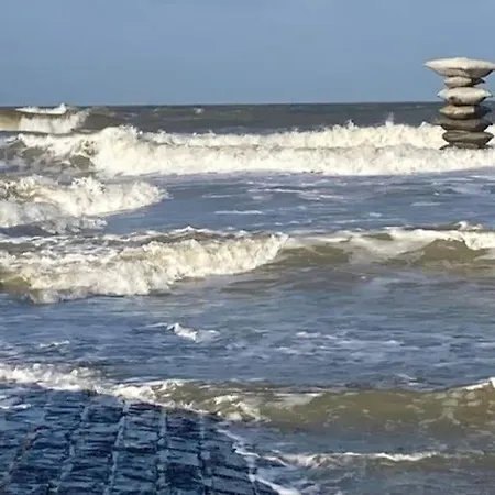Knus Aan De Zeedijk * Oostende